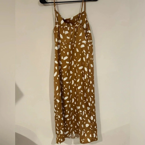 Cowl neck dress NWT - Picture 4 of 4